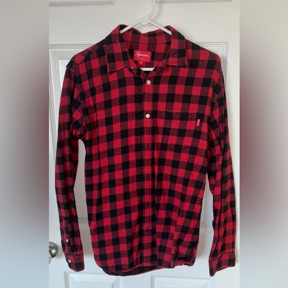 Supreme Flanel Red/black checkered shirt. - Picture 1 of 7